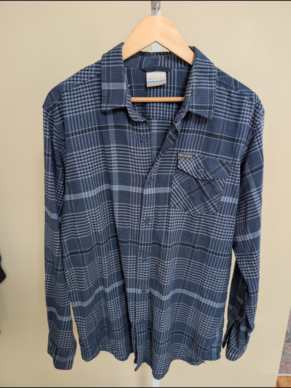 Columbia Men’s Medium Blue Plaid Flannel Button-Down Shirt Outdoorsy